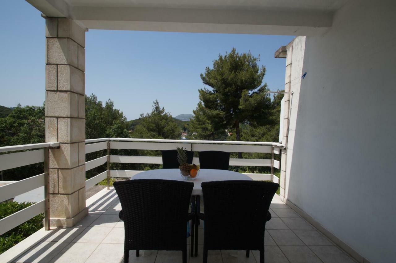 Vita Apartments Zrnovo Εξωτερικό φωτογραφία