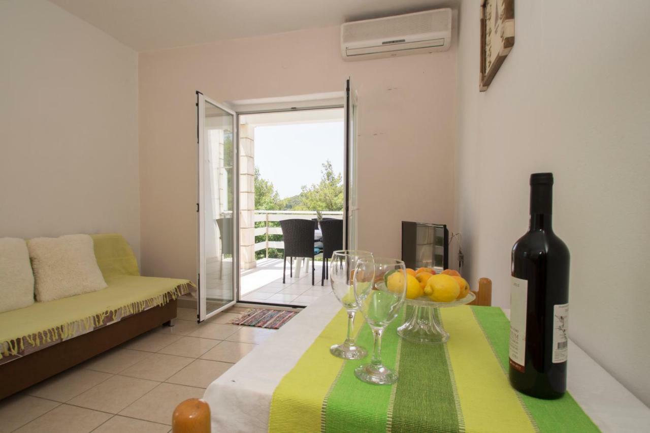 Vita Apartments Zrnovo Εξωτερικό φωτογραφία