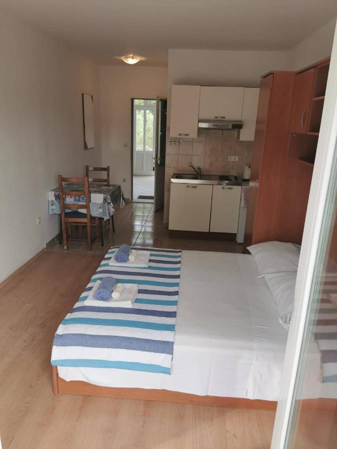 Vita Apartments Zrnovo Εξωτερικό φωτογραφία